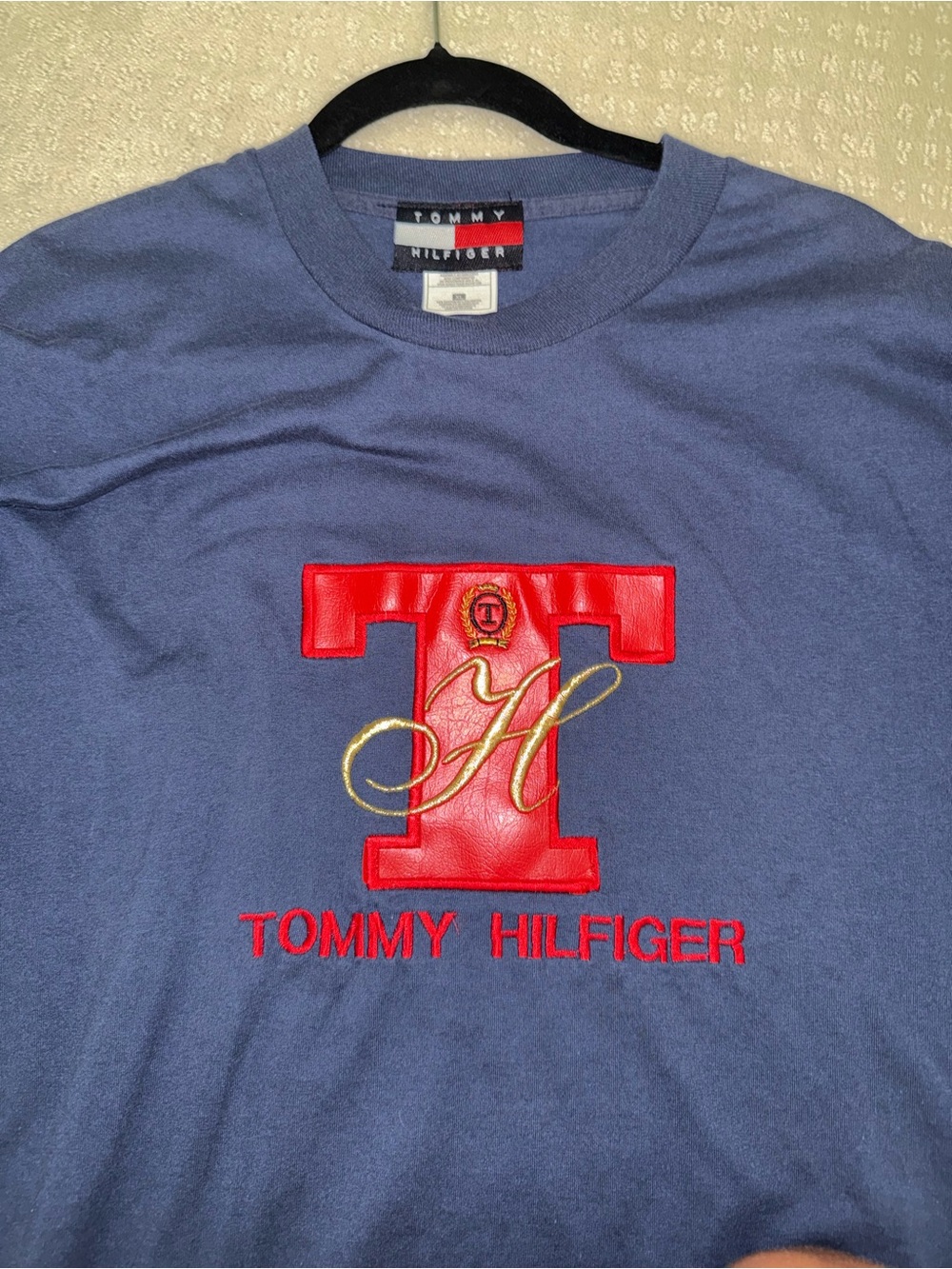 Vintage Tommy Hilfiger t shirt
